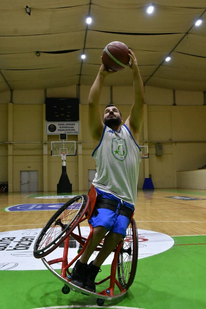 Mehmet tarafından yüklenen GIF