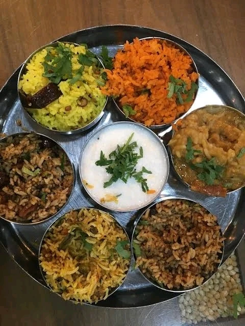 GIF uploaded by 𝓢𝓮𝓻𝓮𝓷 • 𝓢𝓮𝓻𝓮𝓷𝓭𝓲𝓹𝓲𝓽𝔂