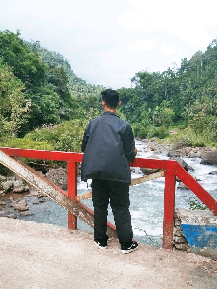 GIF diunggah oleh Ervan Maulana