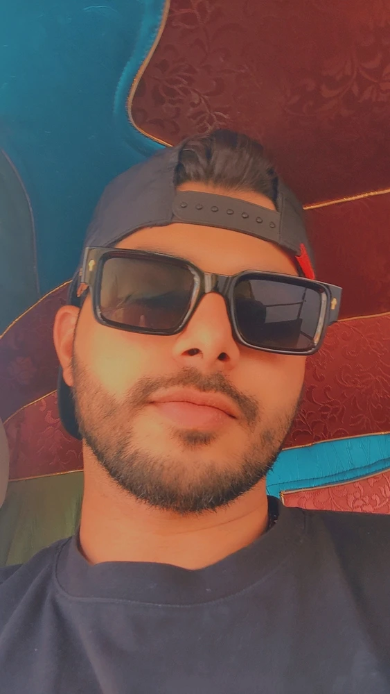 GIF uploaded by Shubhankar Khuperkar