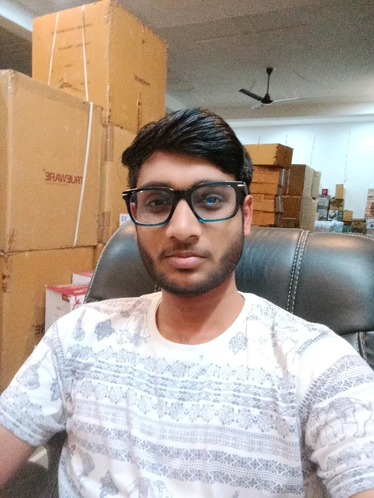 Гіфку завантажив Vaibhav Agarwal