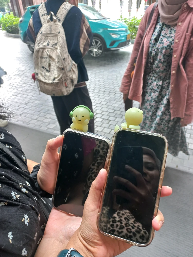 GIF uploaded by Amel