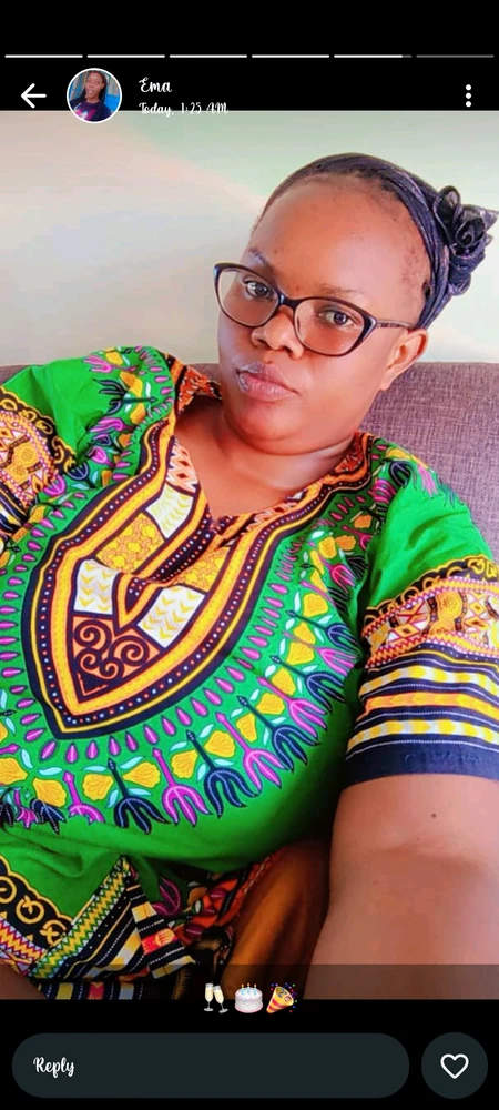 GIF uploaded by Carolina