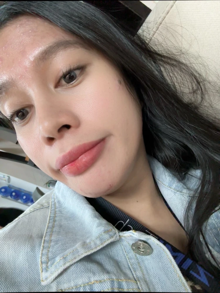 GIF uploaded by Charm