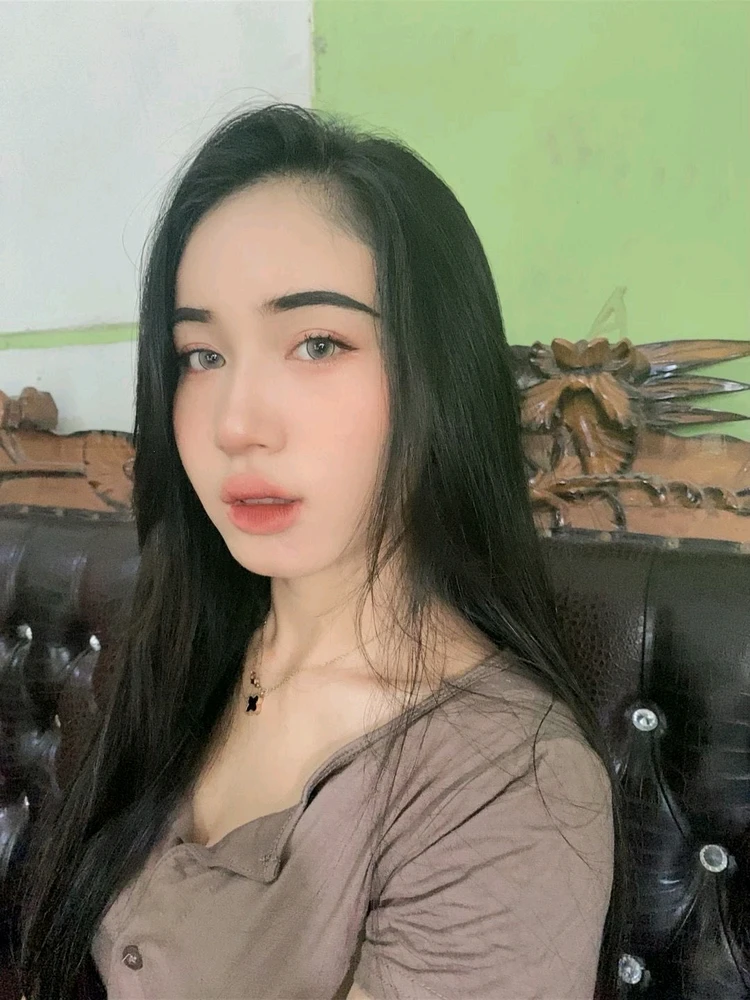 GIF diunggah oleh Elsa Zuwyta