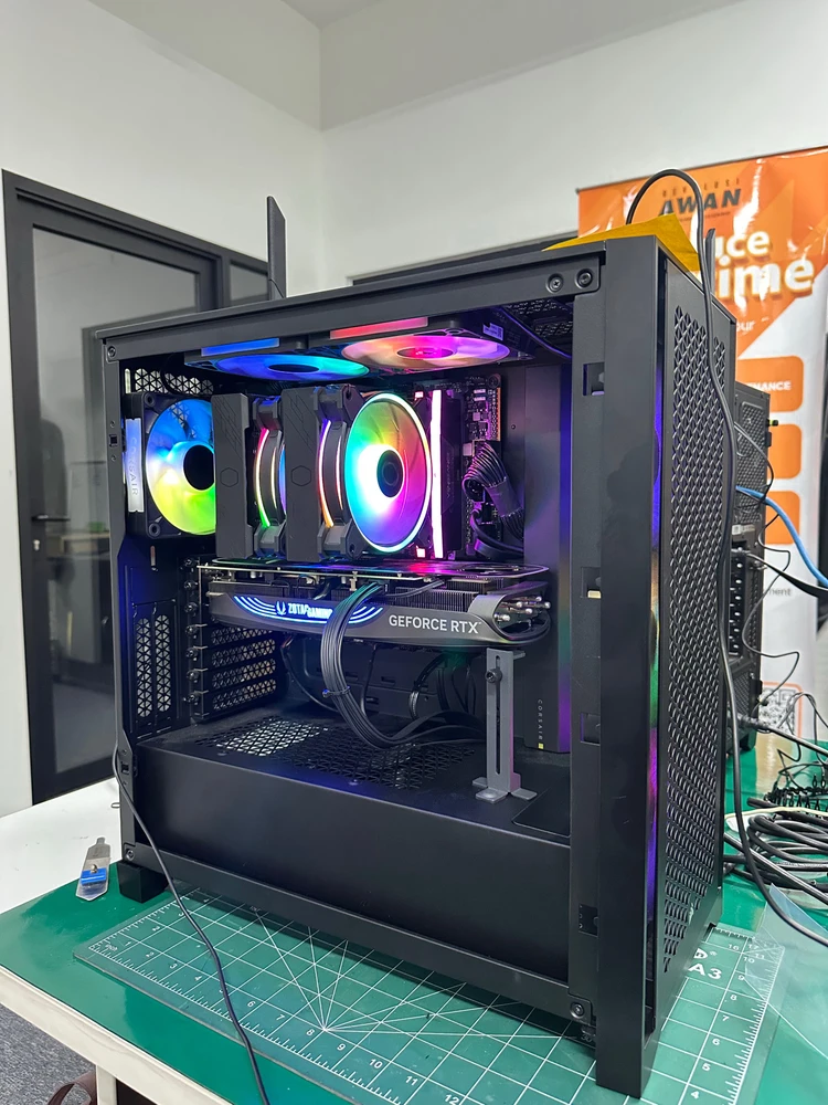 GIF uploaded by Faiz Nico