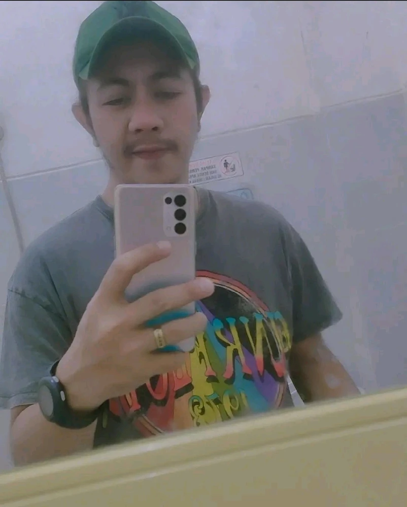 GIF diunggah oleh febryan