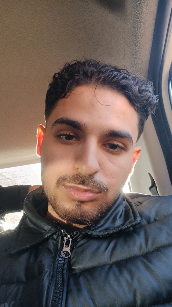 GIF uploaded by Haroune