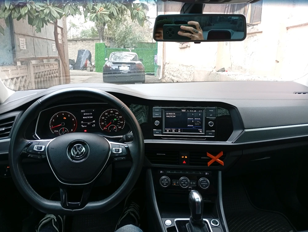 GIF-ი ატვირთა Shota-მ