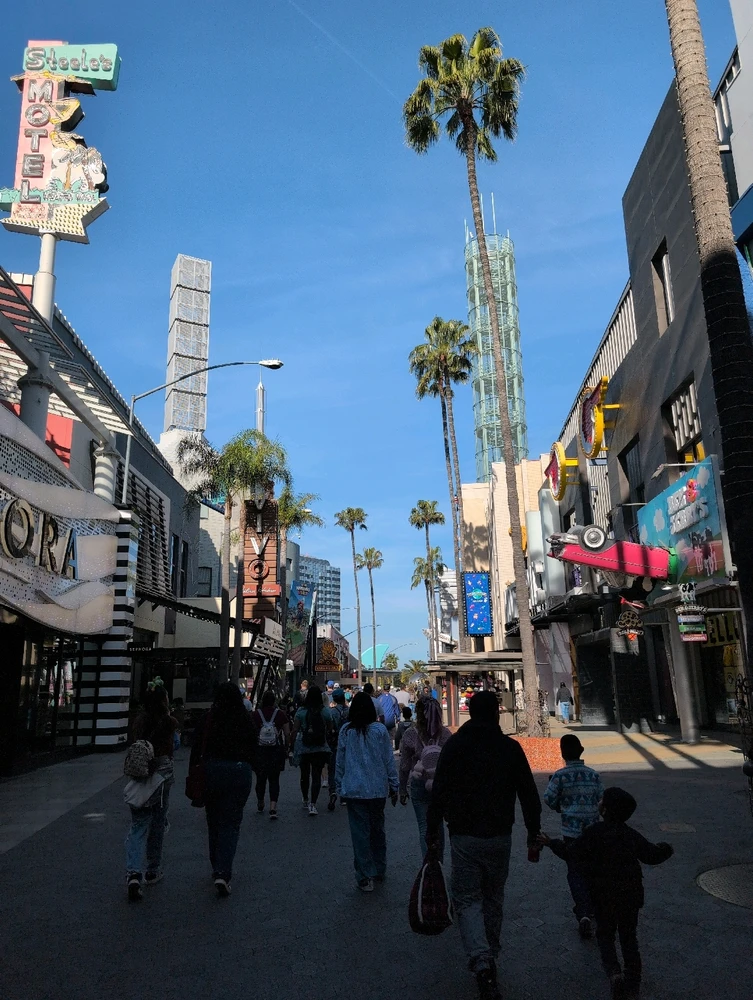 GIF uploaded by Jonathan