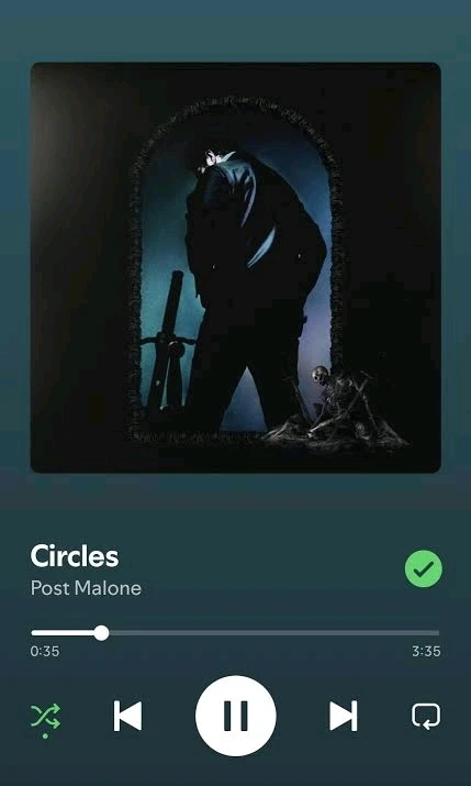 GIF uploaded by 𝓢𝓮𝓻𝓮𝓷 • 𝓢𝓮𝓻𝓮𝓷𝓭𝓲𝓹𝓲𝓽𝔂