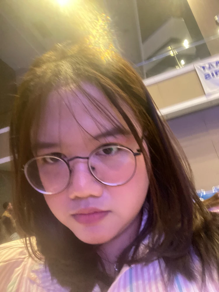 GIF uploaded by Nathasya