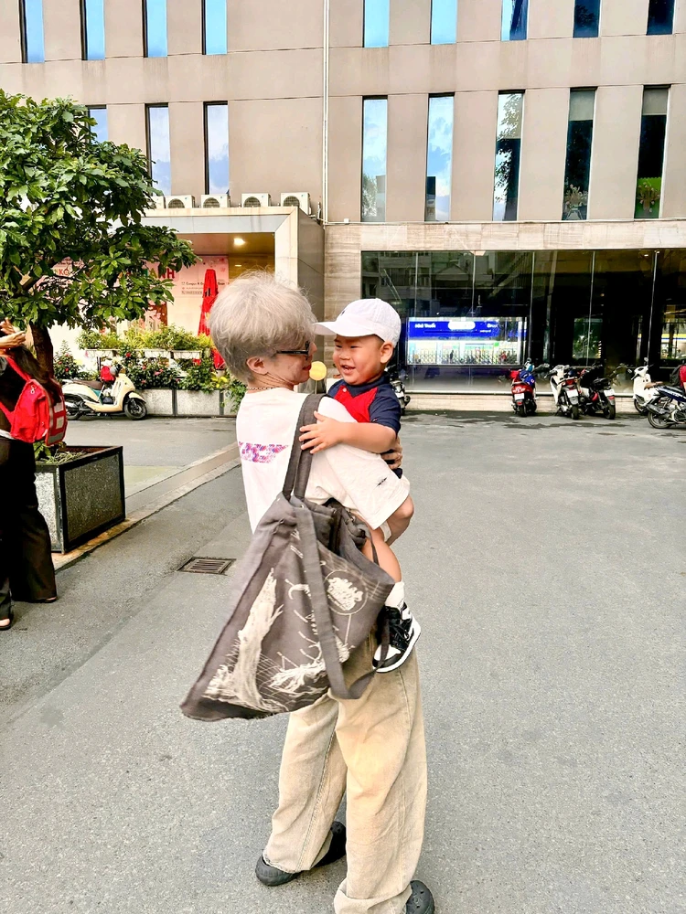 GIF được Hoàng tải lên