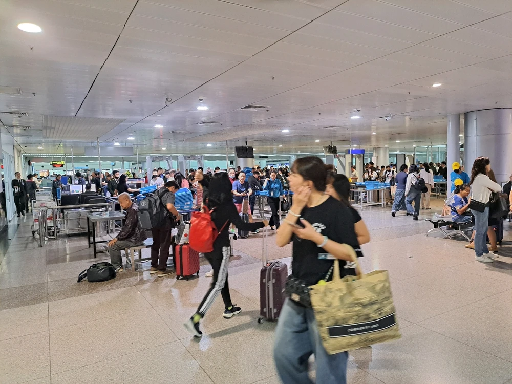 The International Airport in the South of Vietnam is one of the worst international airport of the w