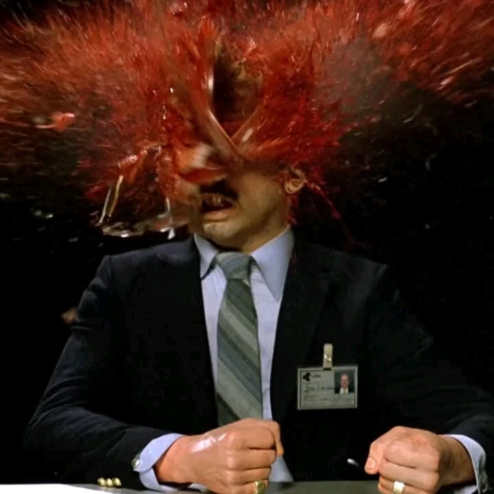 GIF загрузил Роман