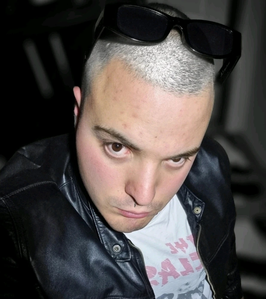 GIF otpremio/la Uroš