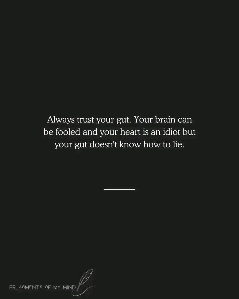 My gut is all-knowing and hangs exquisitely ❤️