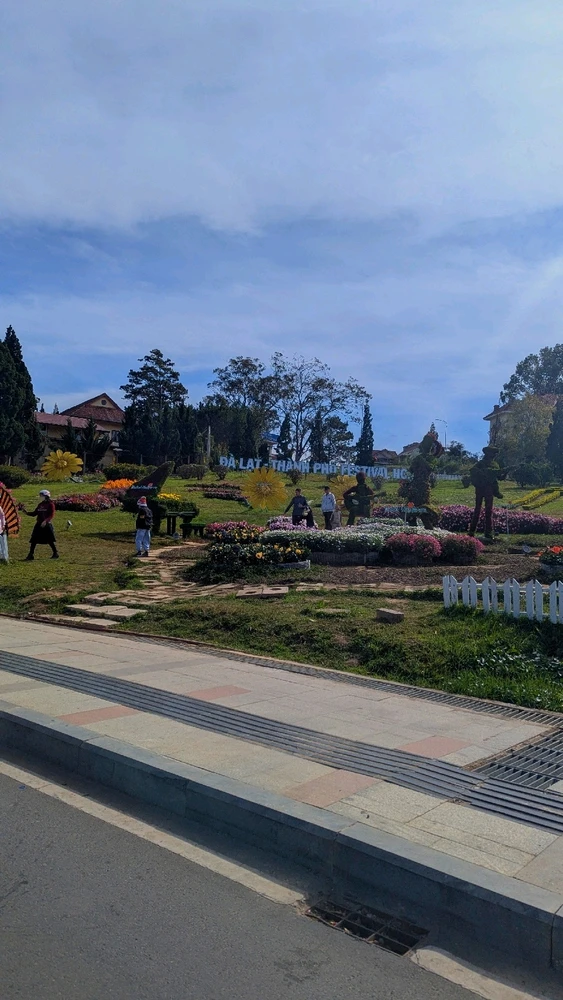 Ảnh do Tú tải lên