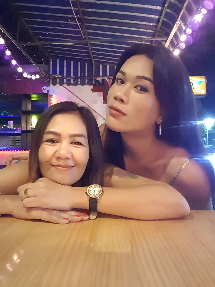 GIF อัปโหลดโดย Cindy