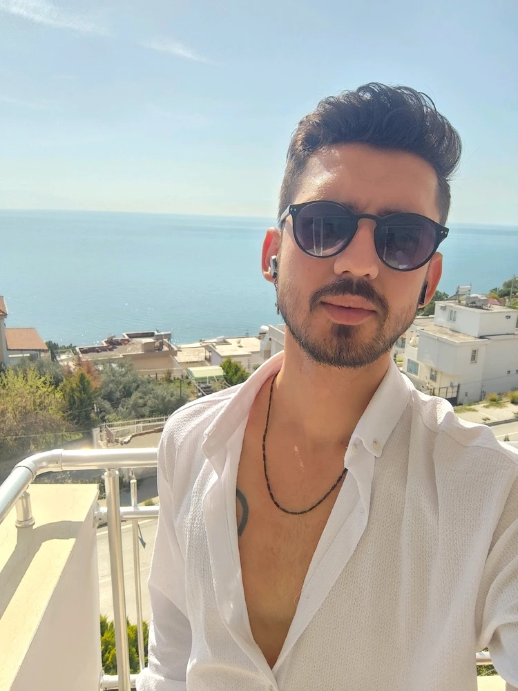 Mehmet tarafından yüklenen GIF