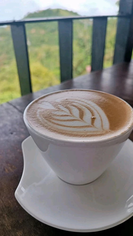 GIF uploaded by 𝐴𝑛𝑗 ᥫ᭡