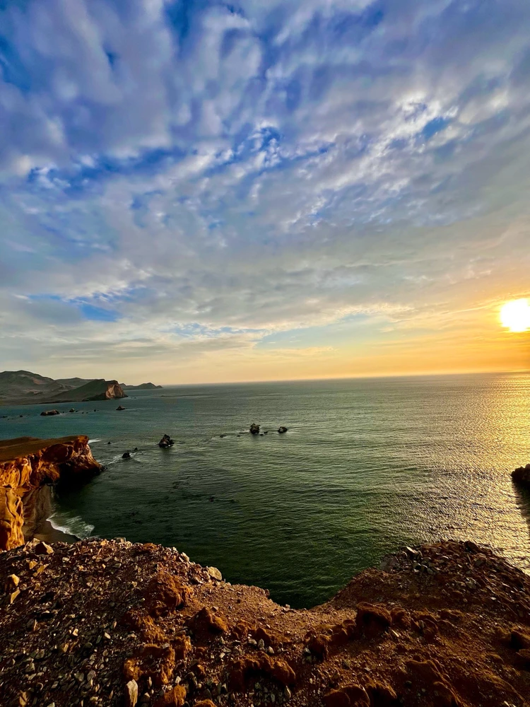 GIF diunggah dening Adrian