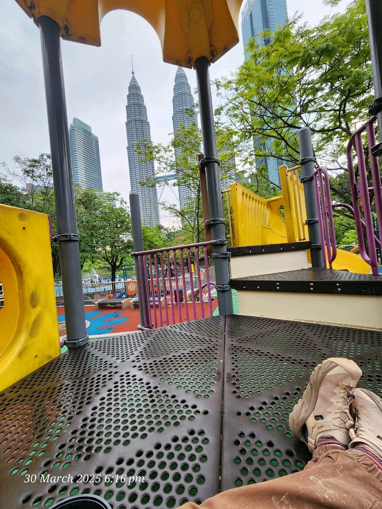 Image uploaded by @louischiok
