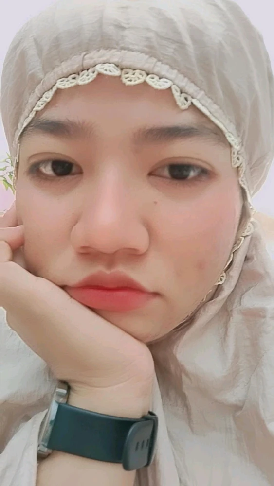 GIF diunggah oleh Nile