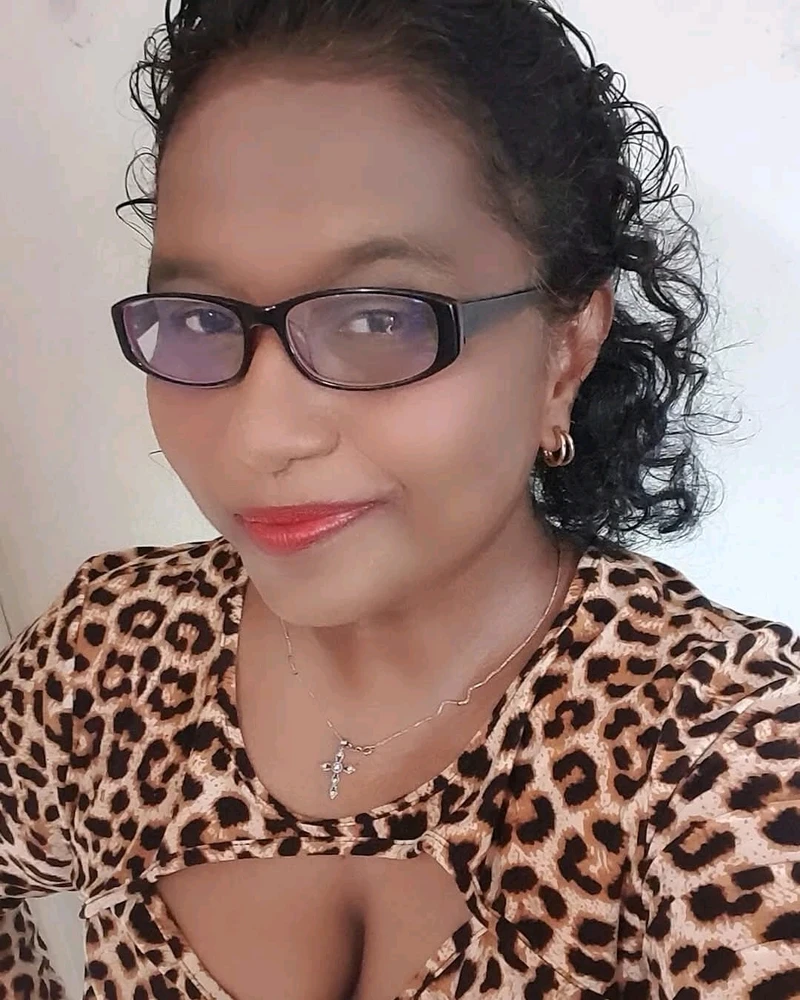 GIF uploaded by Elaine