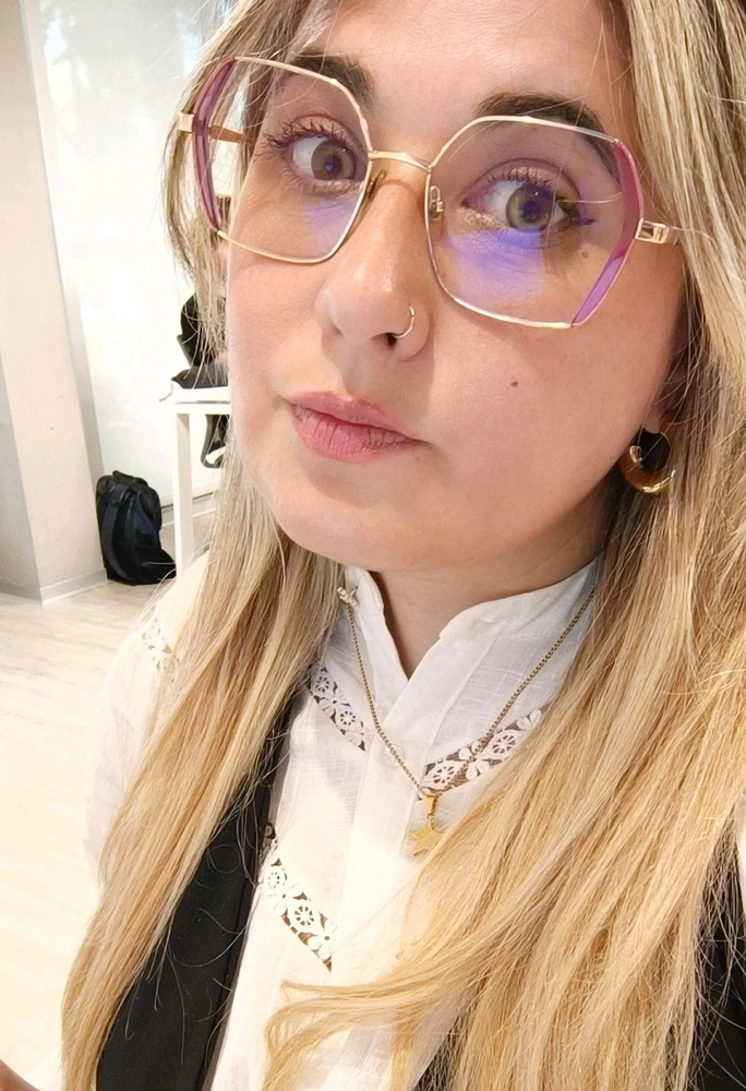 GIF uploaded by Lour