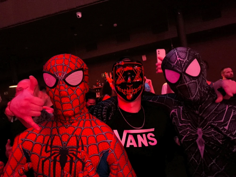 GIF загрузил Александр