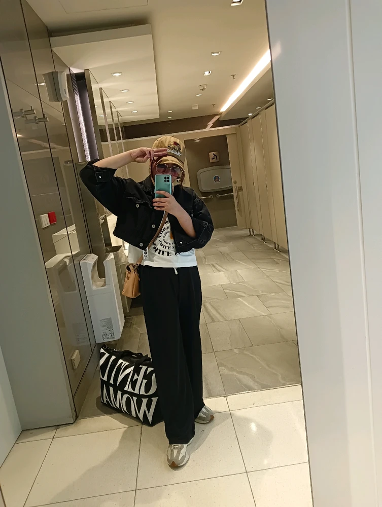 Image uploaded by Ly