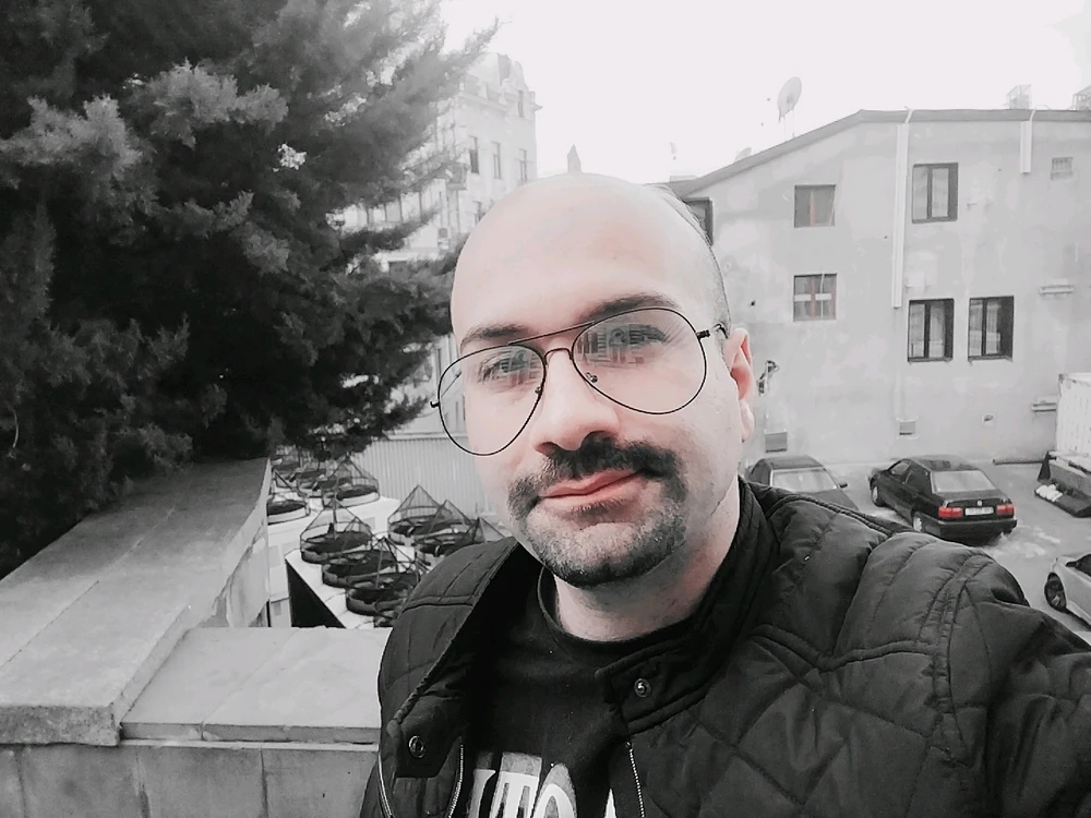 GIF uploaded by Signal