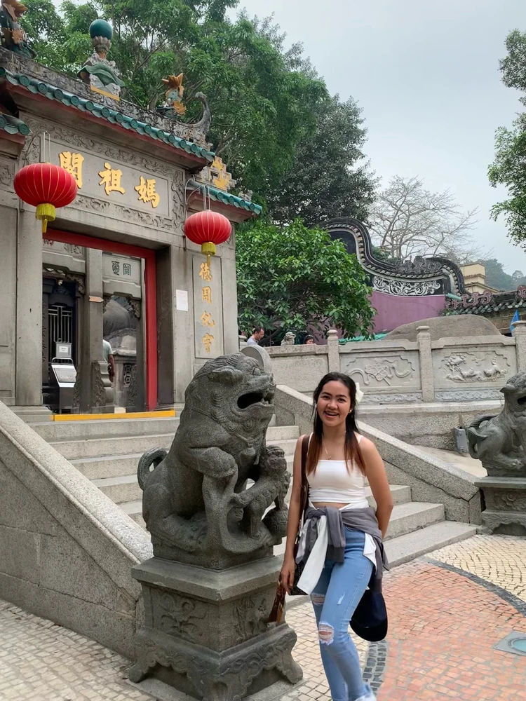 GIF uploaded by Bell