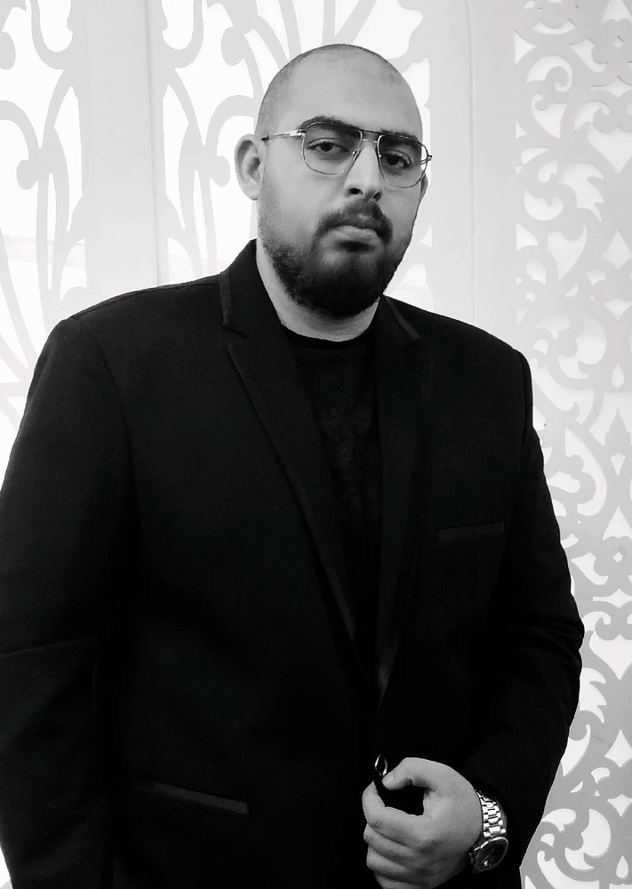 GIF tso los ntawm Mohamed