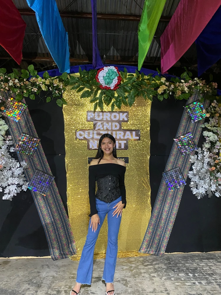 GIF uploaded by Junn