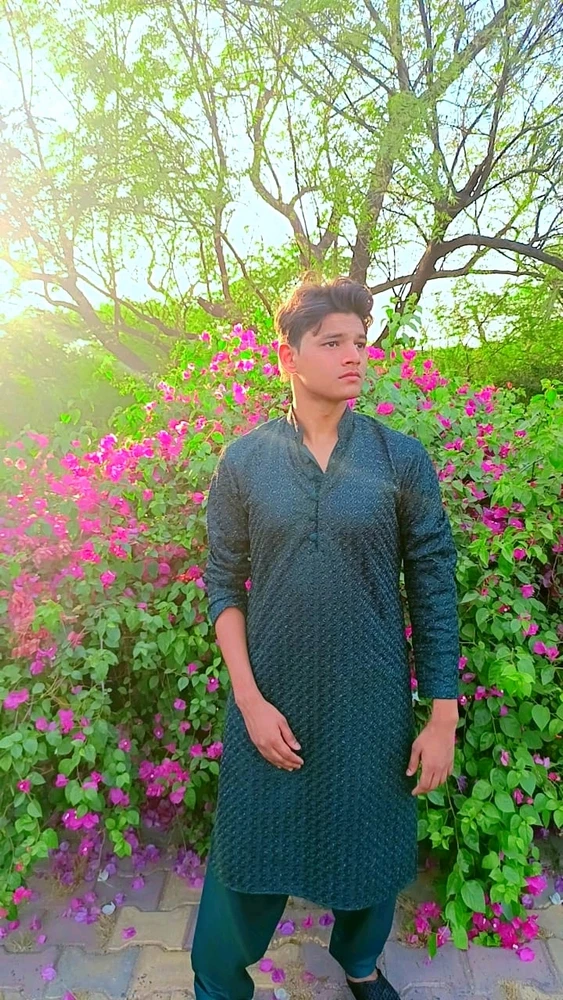 GIF uploaded by Ayaan