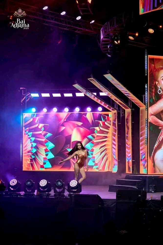 GIF uploaded by Wencelyn