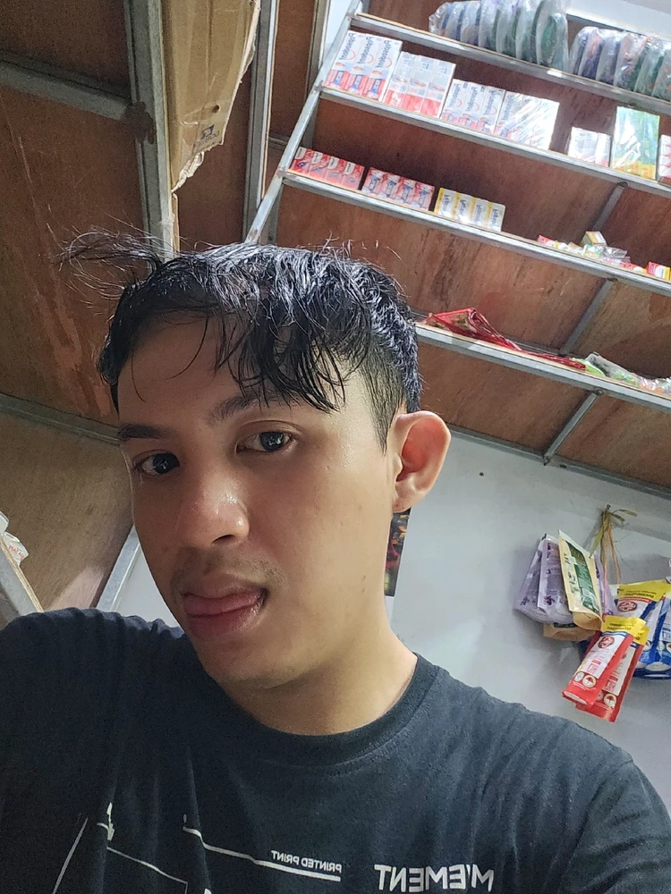 GIF diunggah oleh Iqbal