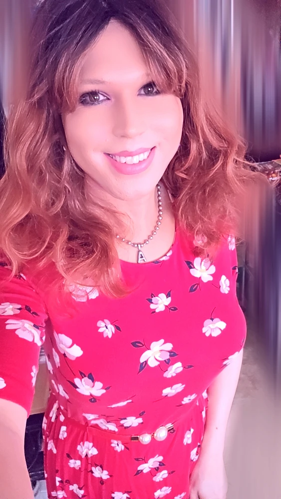 GIF imtella' minn Ariana