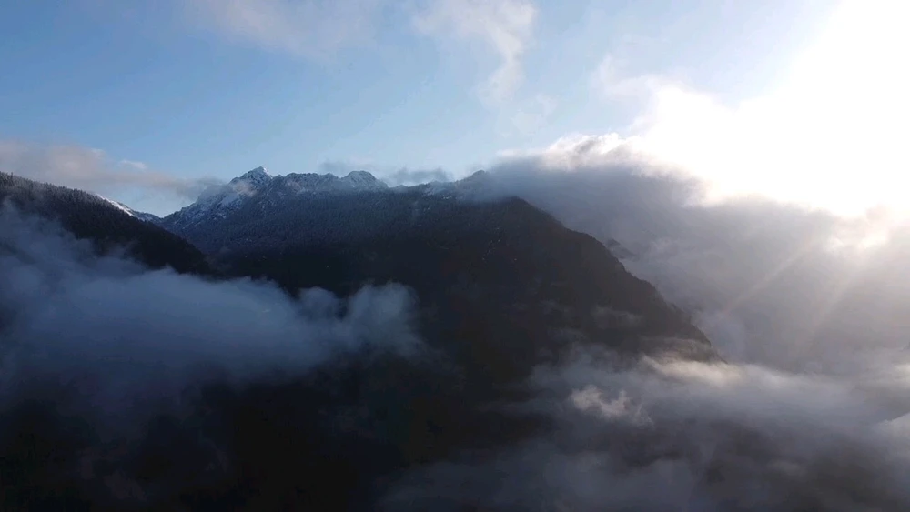 Gambar diunggah dening 🇺🇲Daniel Fisk Bennett