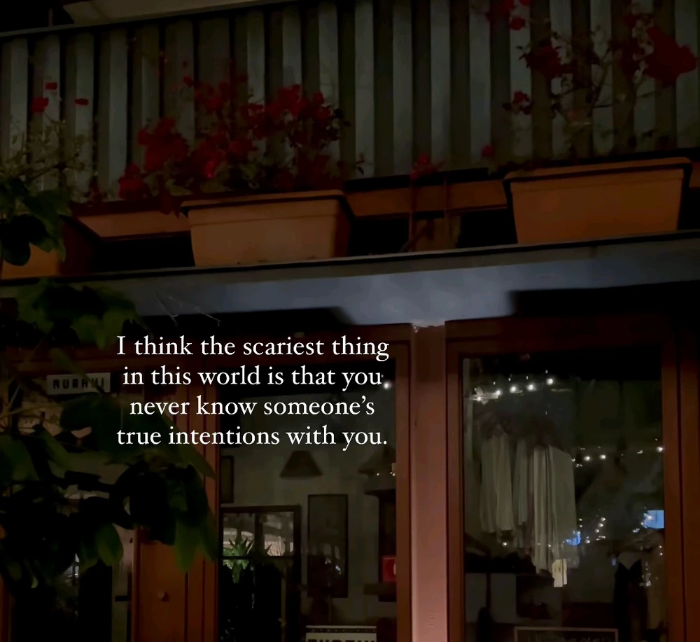 GIF uploaded by Sandra