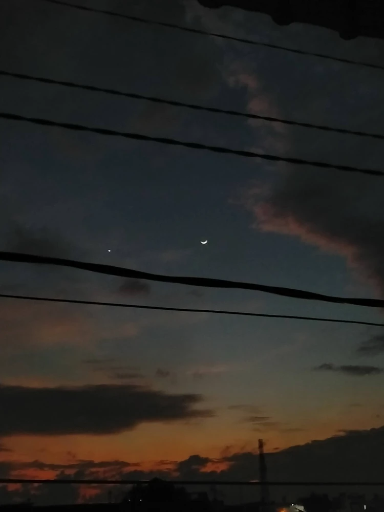 GIF uploaded by Nadya