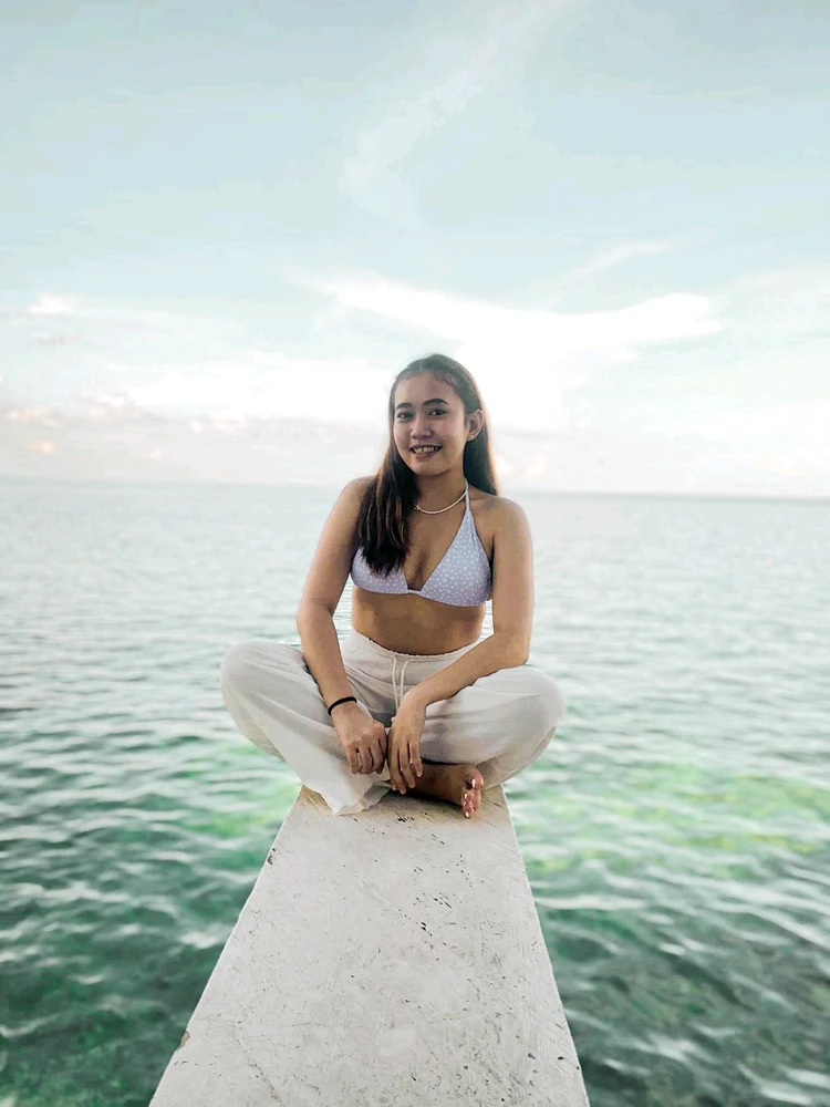I-upload ni Joy ang larawan