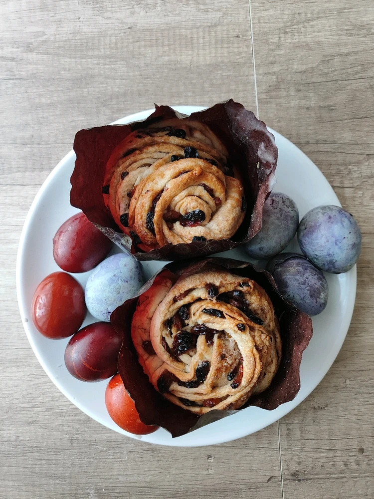 GIF uploaded by Elena