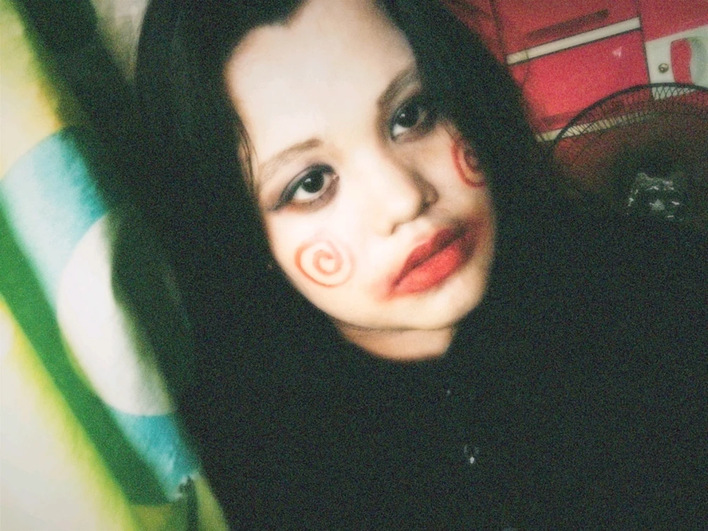 I-upload ni Ryna ang larawan