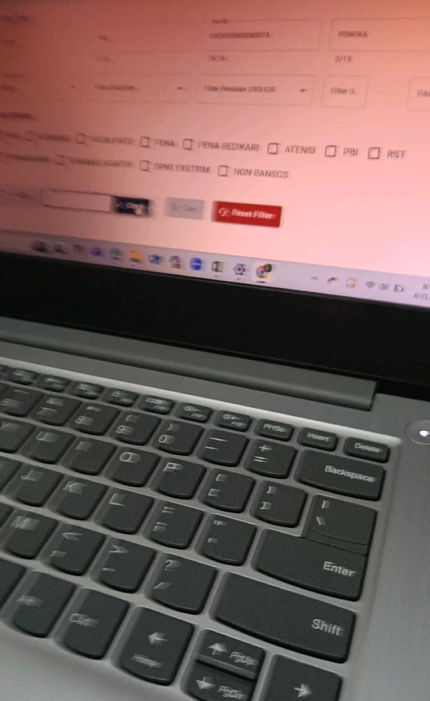 GIF uploaded by Lynsky