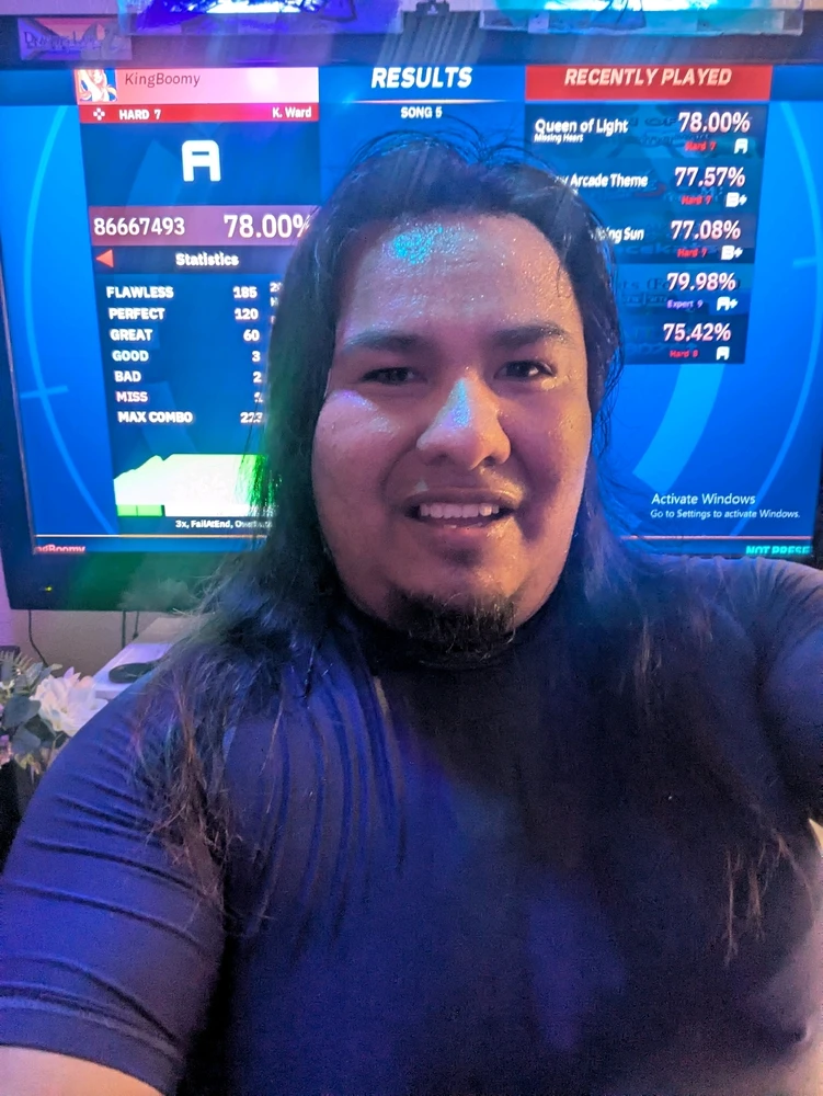 GIF uploaded by Boomy