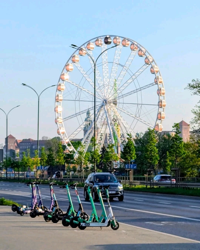 Гіфку завантажив Marina