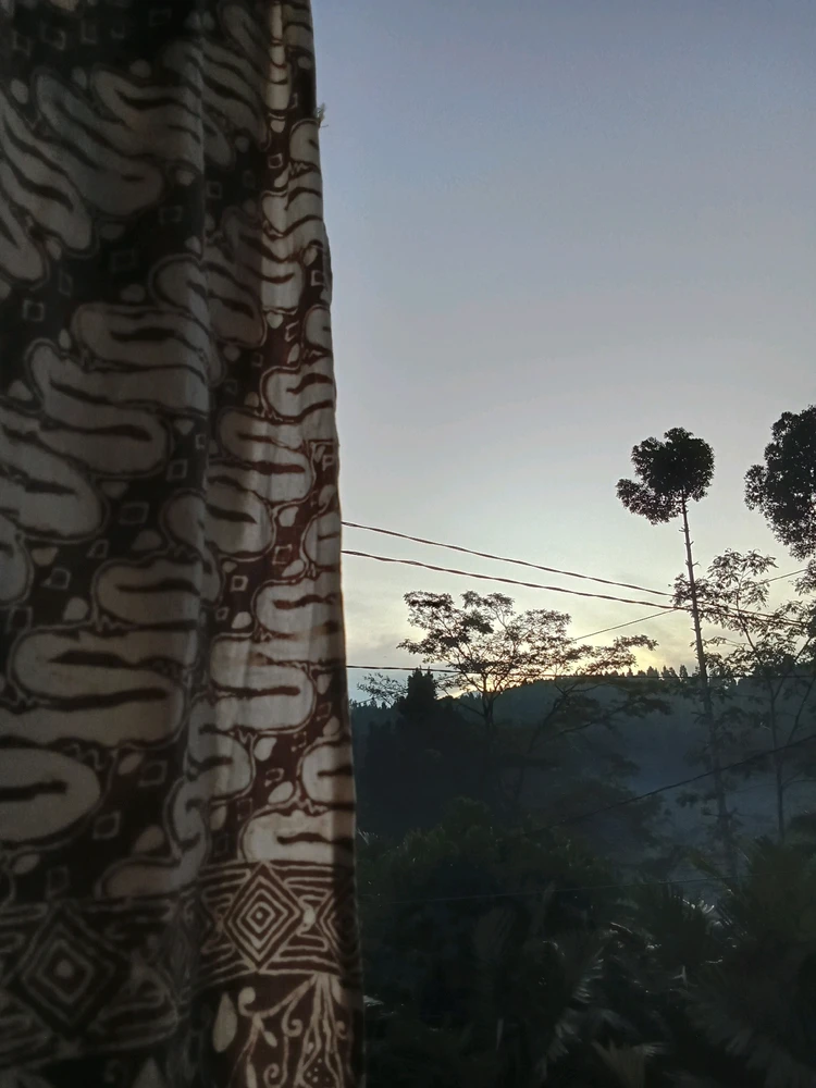 GIF diunggah oleh ꦮꦤꦶꦱź¦